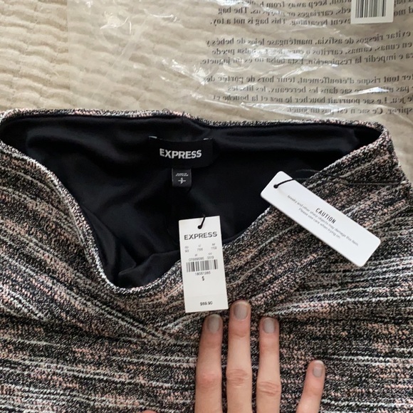 NEVER WORN Express pencil skirt!! - Picture 3 of 3
